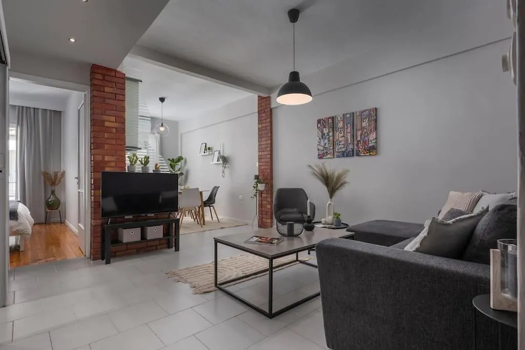 Superb Apartment In City Center. テッサロニキ ギリシャ